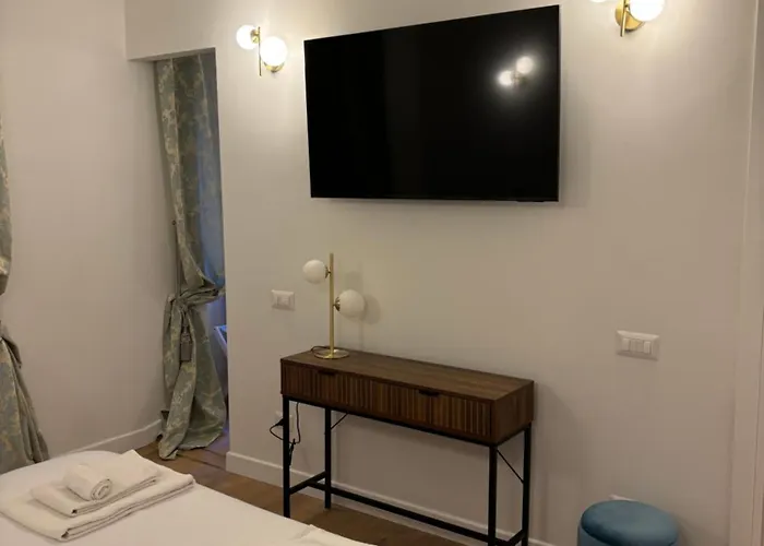 Paolina Place Rome