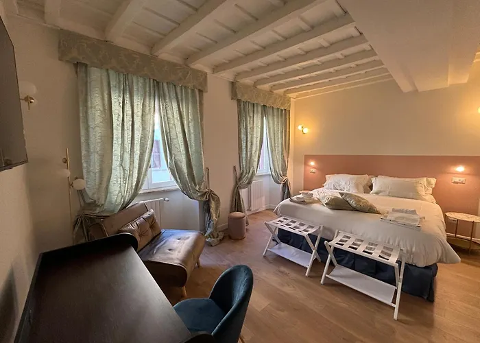 Paolina Place * Rome